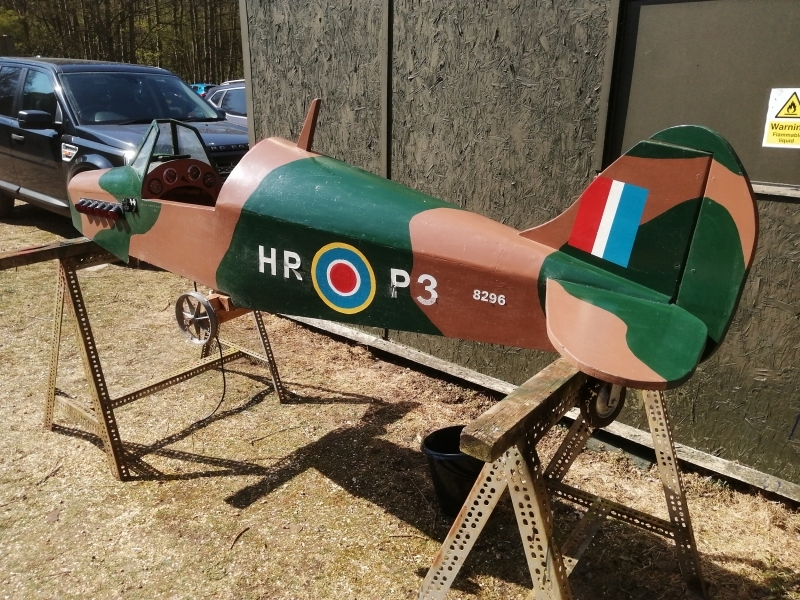 Model-Spitfire-01