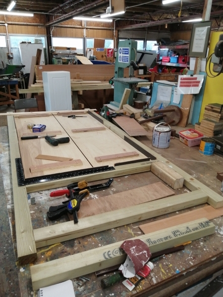 Hangar-Entrance-Cupboard-07