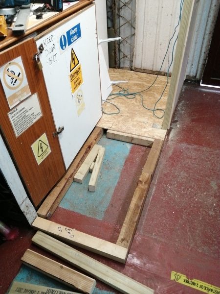 Hangar-Entrance-Cupboard-15
