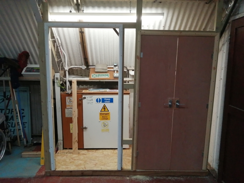 Hangar-Entrance-Cupboard-18