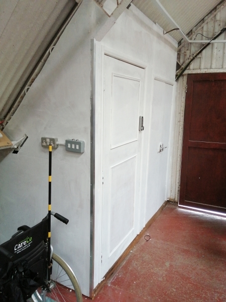 Hangar-Entrance-Cupboard-24