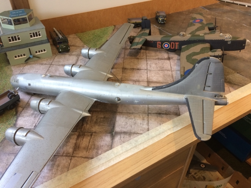 Model-Halifax-B.III-and-B-29