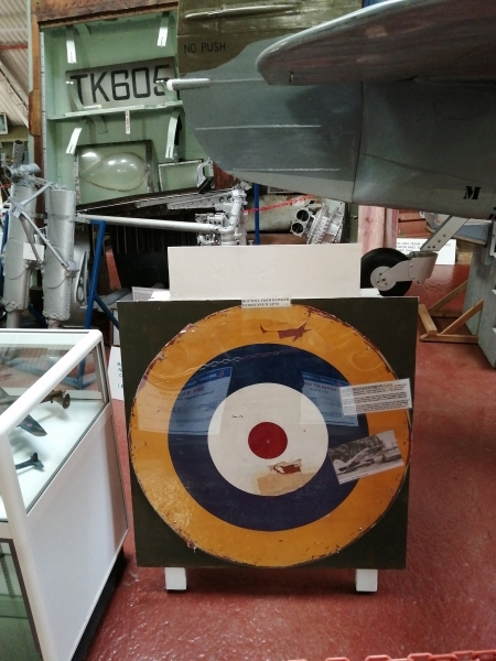 Hurricane-Roundel-07