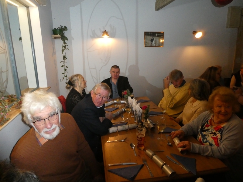 2022-Christmas-Lunch-02