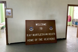 Heathens-Sign-03