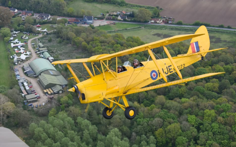 202505A-Tiger-Moth-Visit-02
