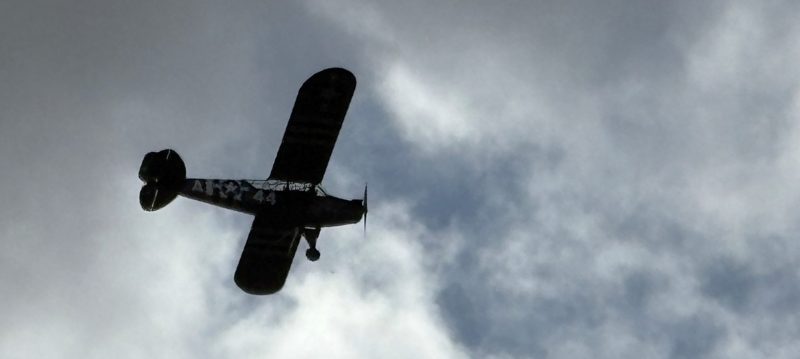 Piper-Flypast
