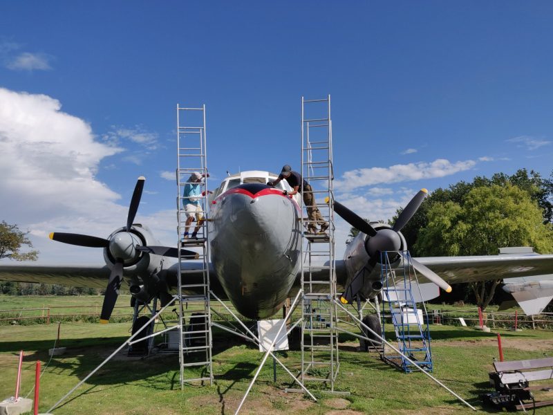 202508D-Paint-Team-09