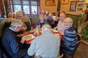 Christmas-Lunch-03