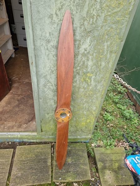 Two-Bladed-Prop-01
