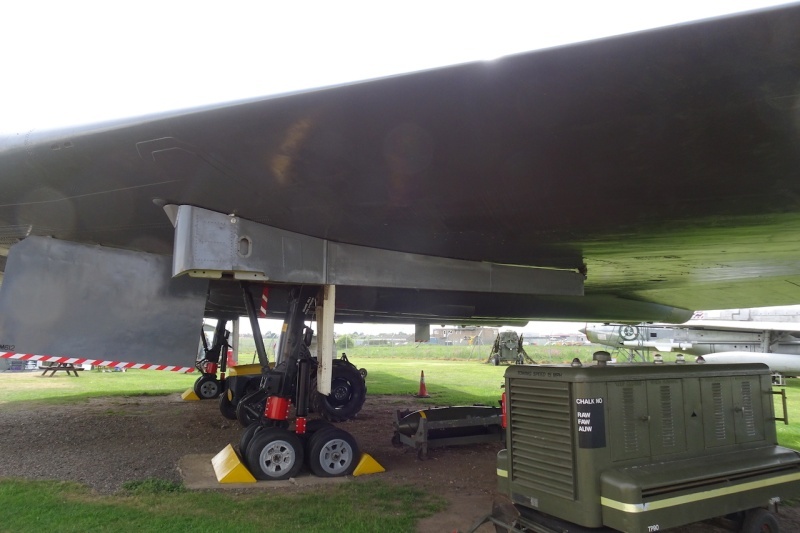 Vulcan-Underwing-Pylon-03