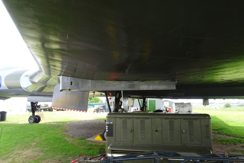 Vulcan-Underwing-Pylon-04