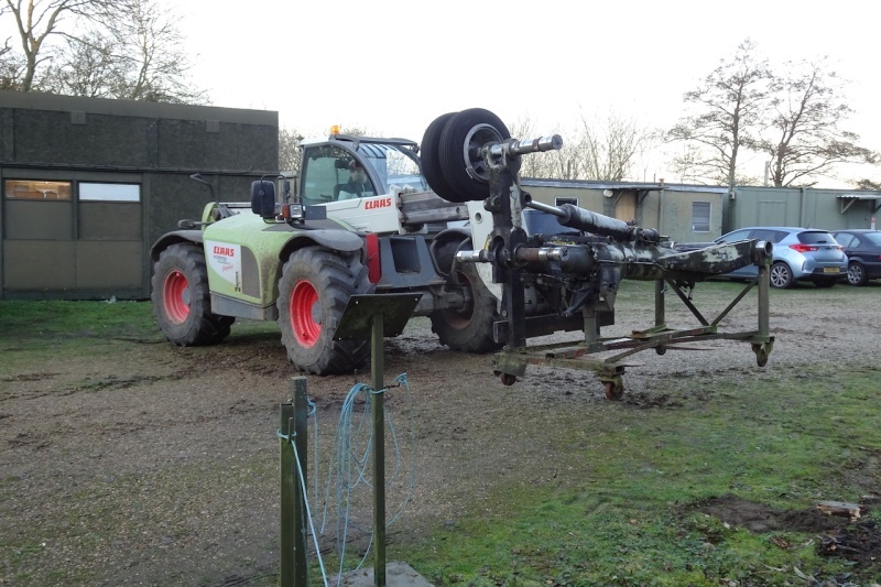 Moving-Landing-Gear-06
